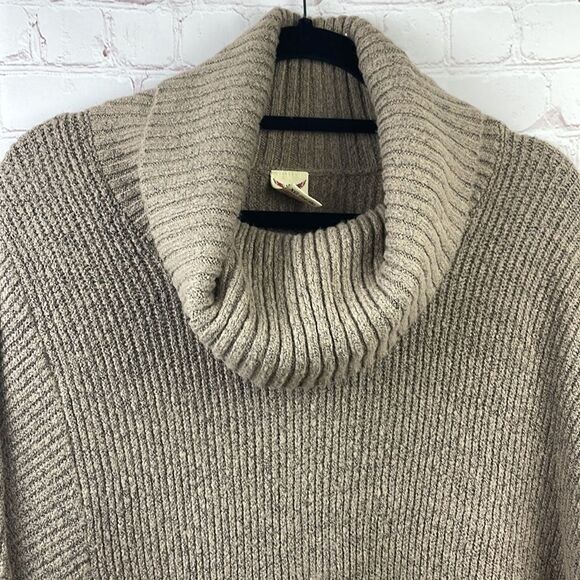 Faded Glory. Cowl neck Hi-Lo Sweater. Tan. Womens XL (16-18). - Picture 2 of 8